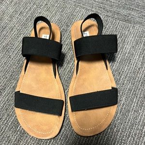 Black and Tan Steve Madden sandals